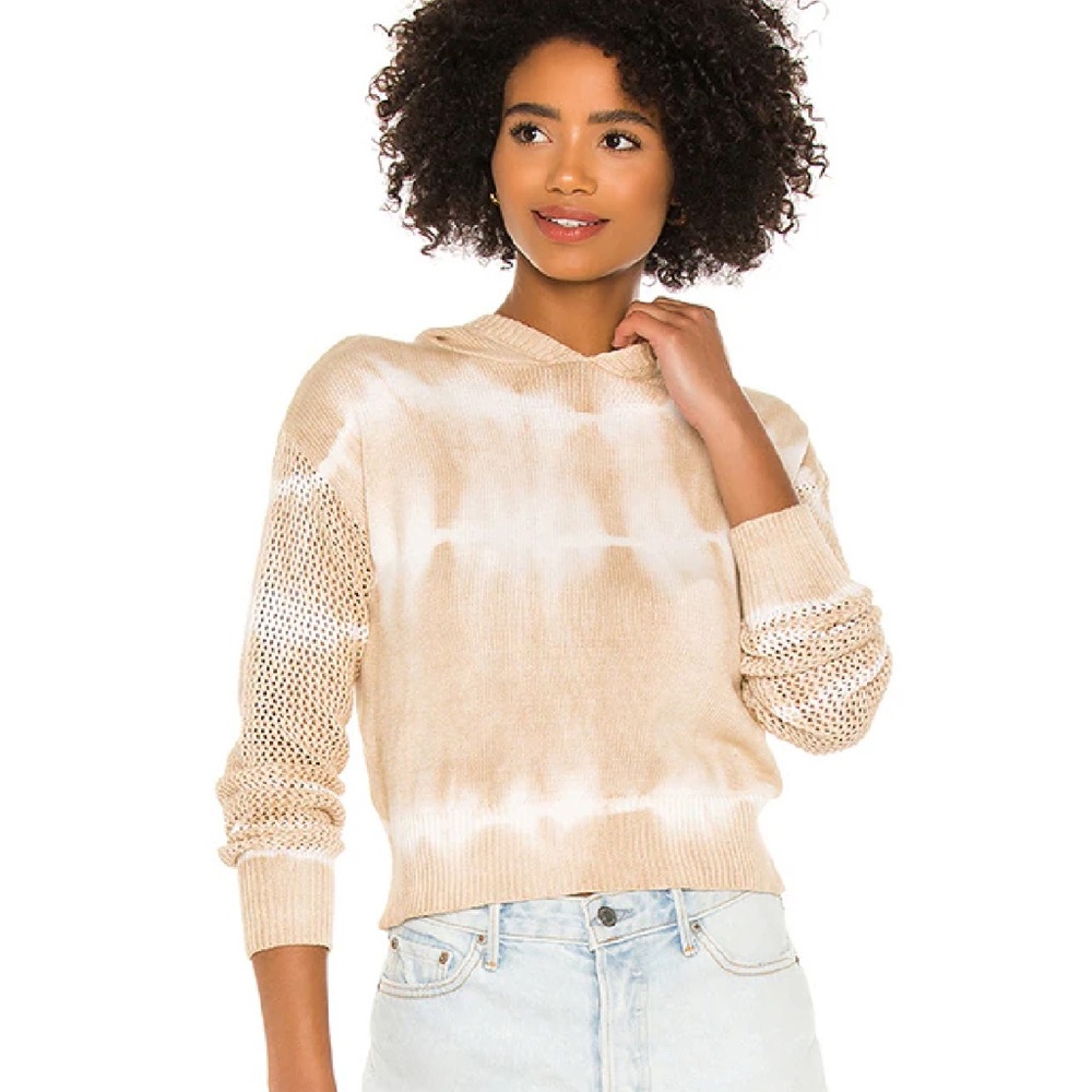 super down
tallie hooded sweater
NWT beige and white size xs